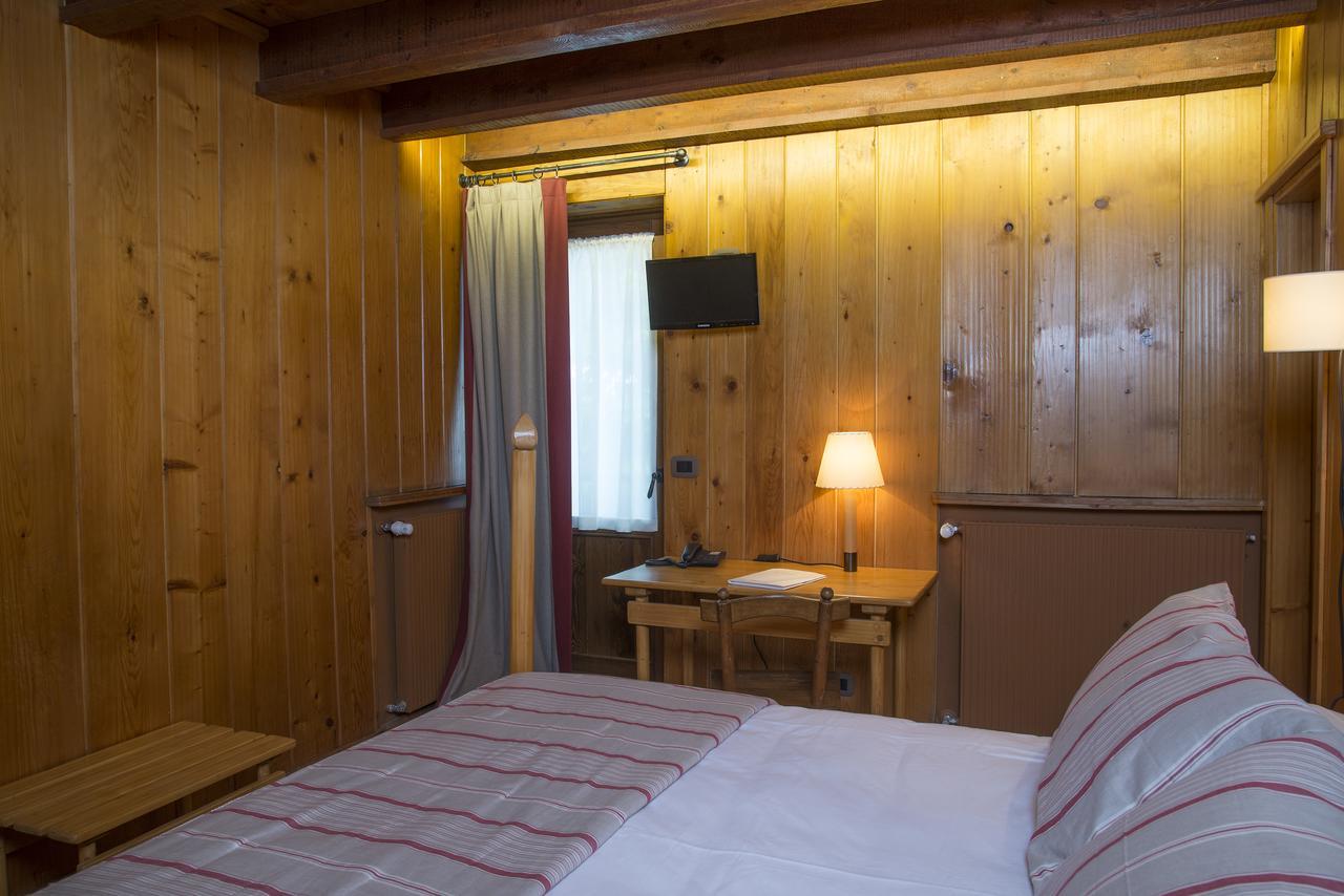 Albergo Ristorante Bucaneve Bielmonte Exterior photo